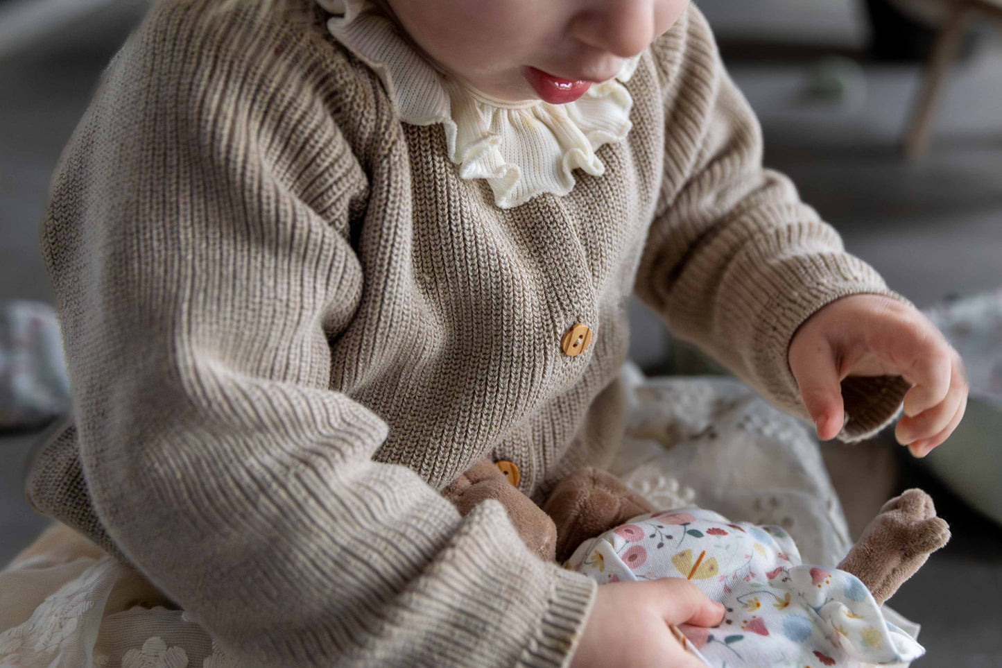Knitted cardigan ~ beige