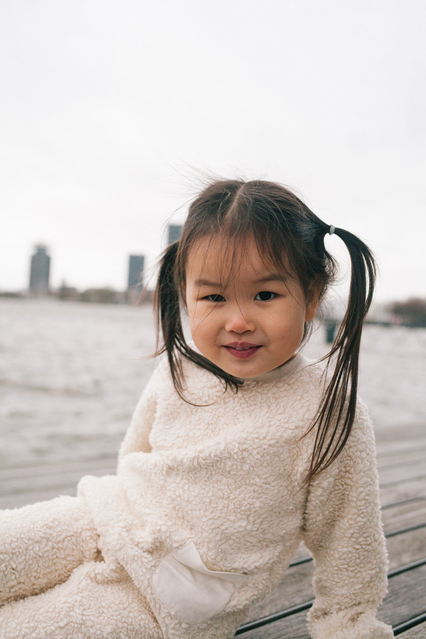 Riffle Amsterdam - teddy sweater Myra