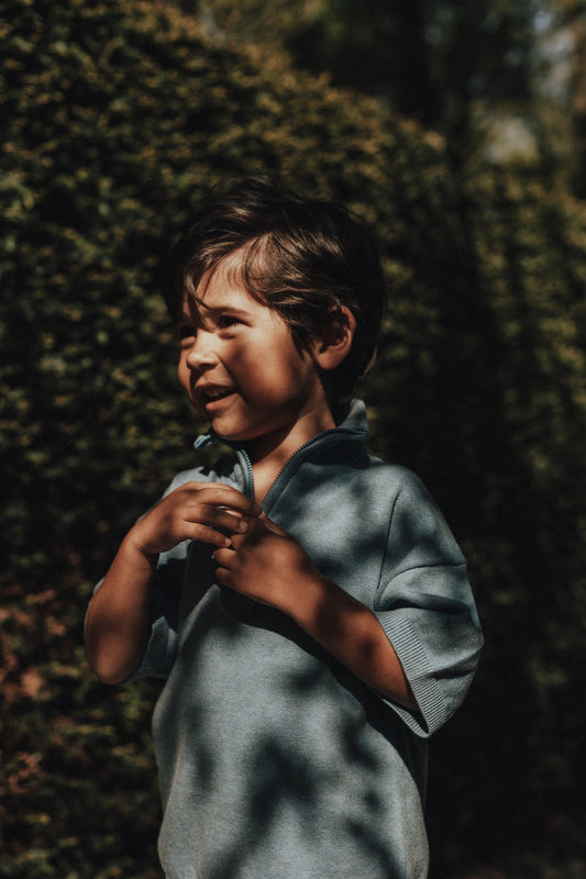 Baje Studio - knitted zipper polo Fayon - blue sea