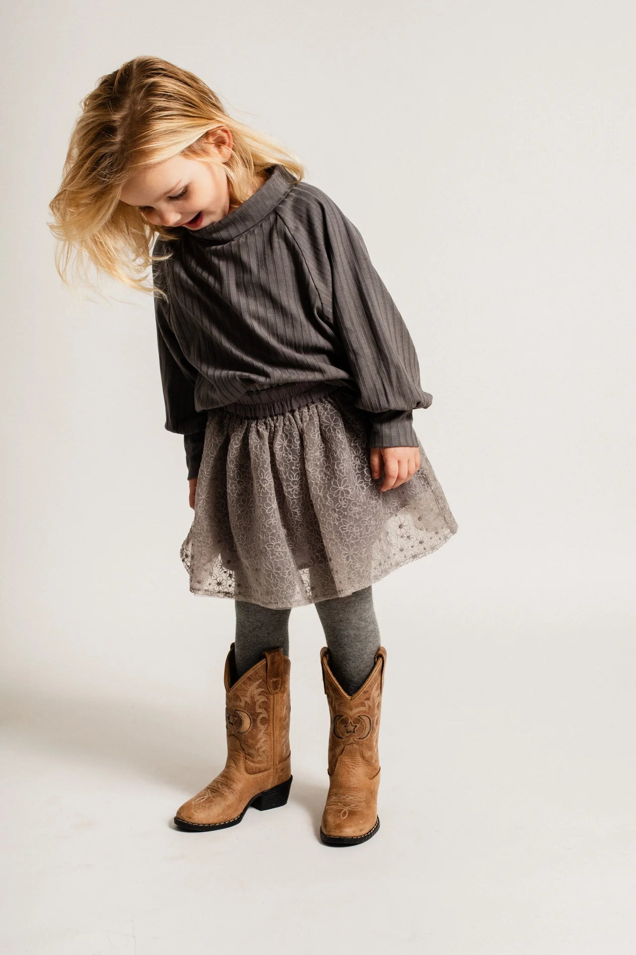 Baje Studio - tule flower skirt Fey - grey steel