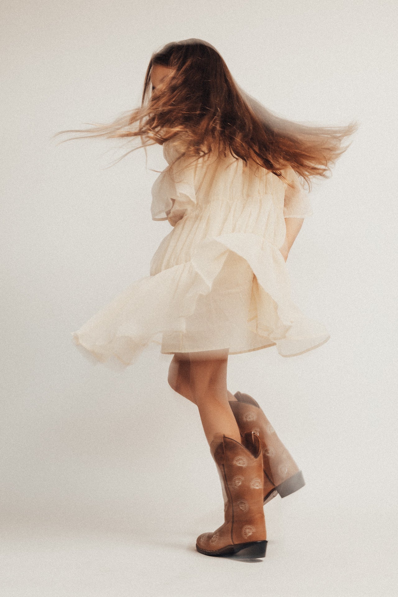 Baje Studio - crincle woven dress Ribas - crème oat