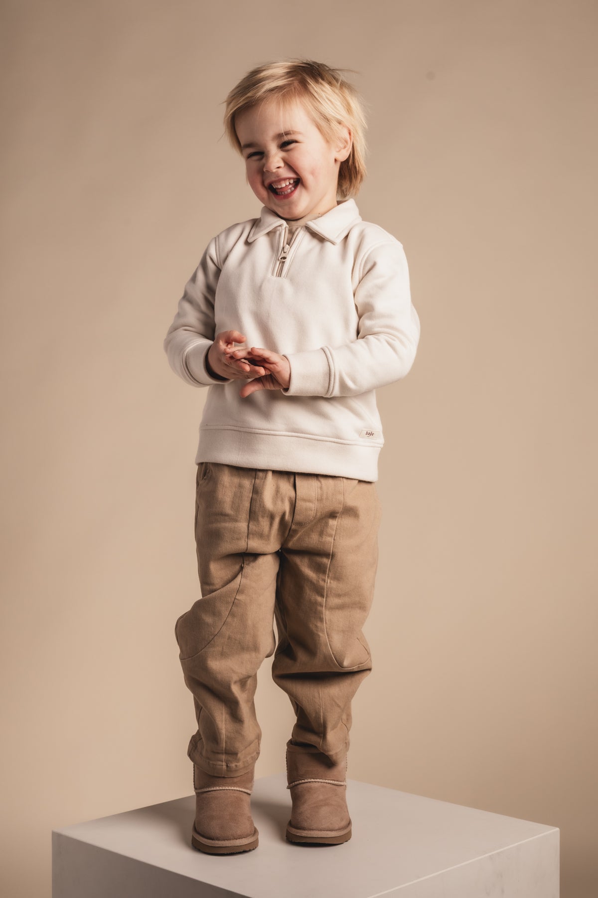 Baje Studio - pants Maeze - taupe