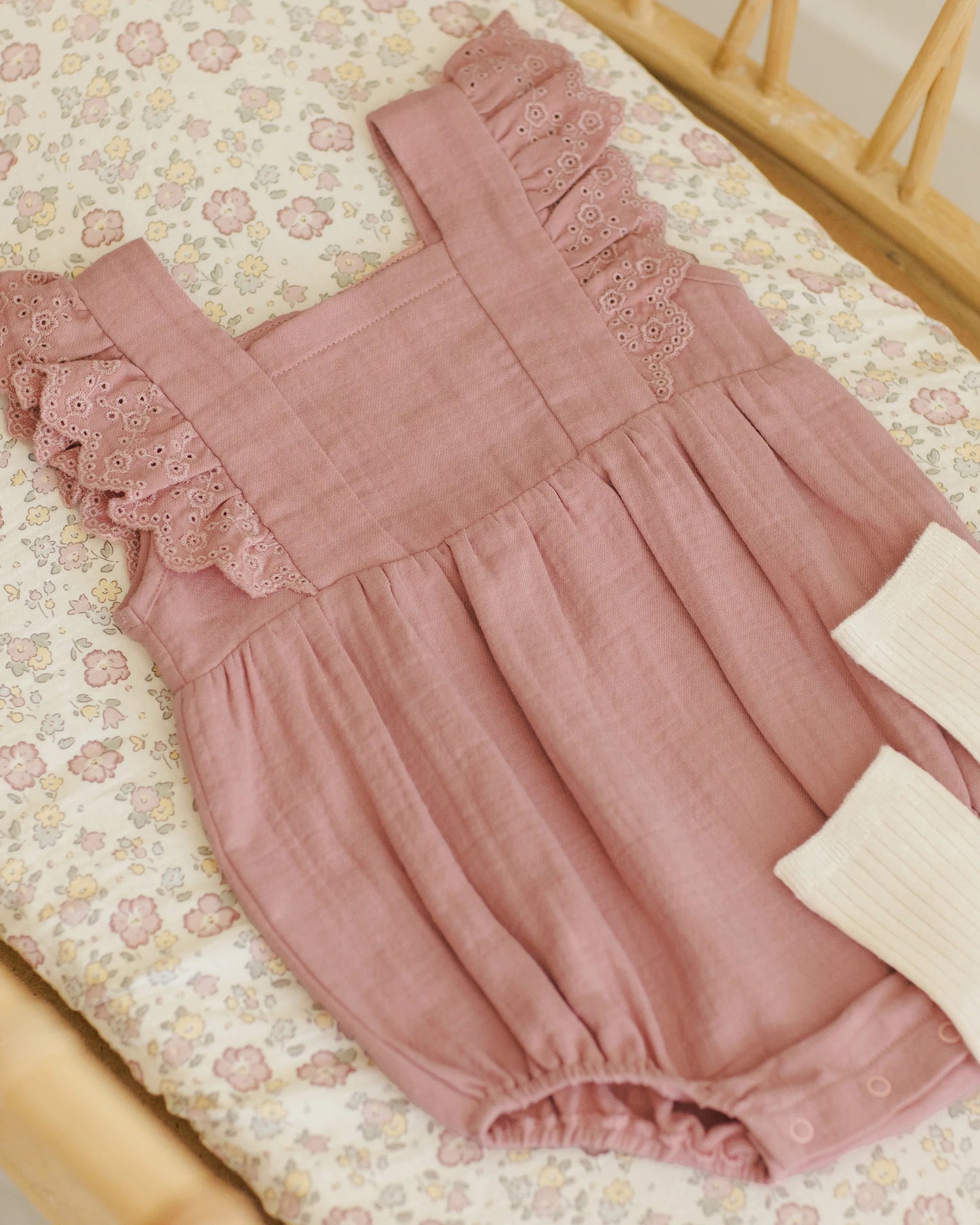 Quincy Mae - romper Naomi - lipstick pink