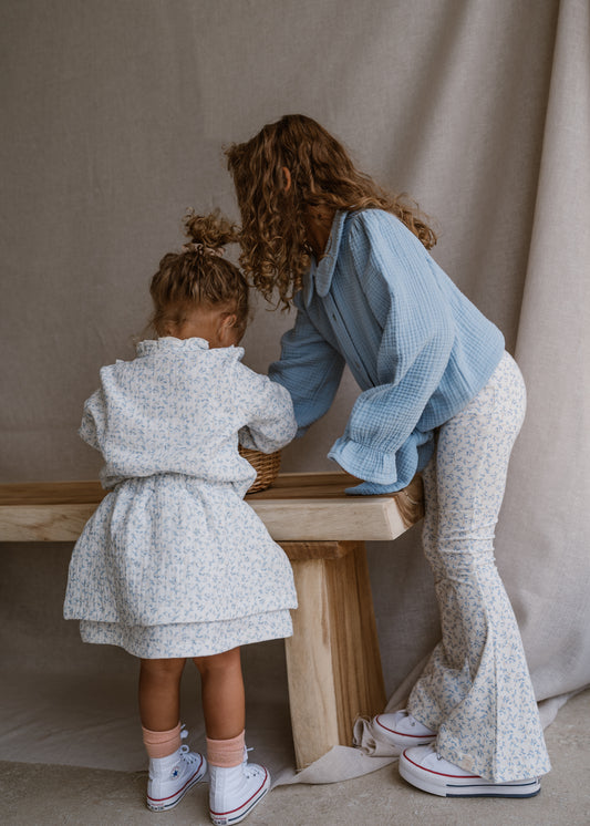 Navy Natural - flare blue leaves