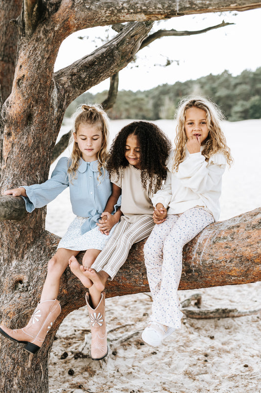 Navy Natural - flare spring blossom