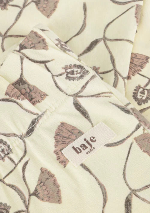 Baje Studio - flower flare legging Luzia - crème oat