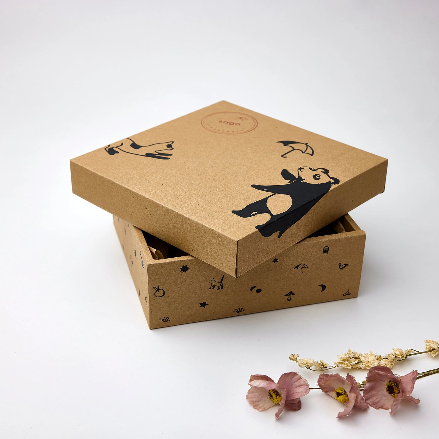 Giftbox baby girl - Flowers on Mellow Rose