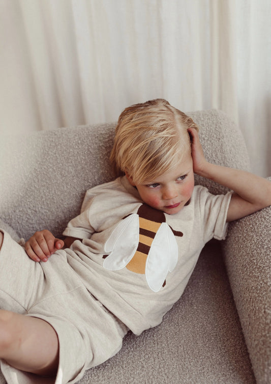 Two You Label - bee cute T-shirt - oat