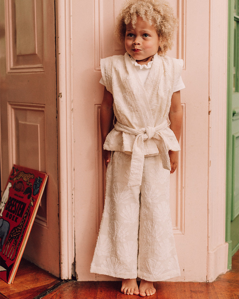 Baje Studio - gilet Ize shell - offwhite