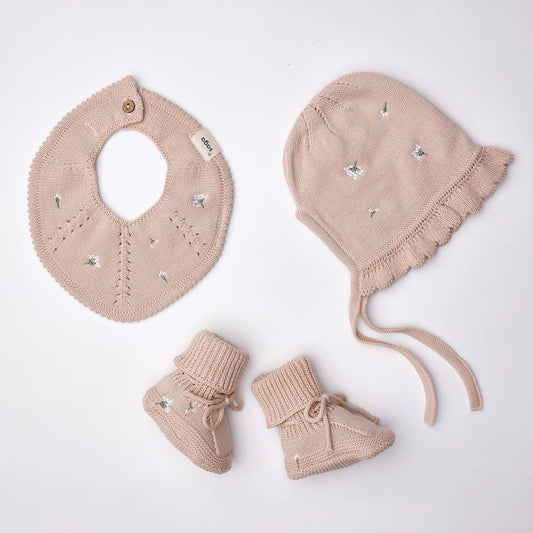 Giftbox baby girl - Flowers on Mellow Rose