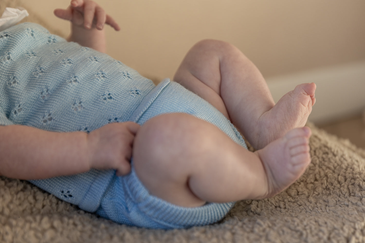 Knitted baby girl set - light blue
