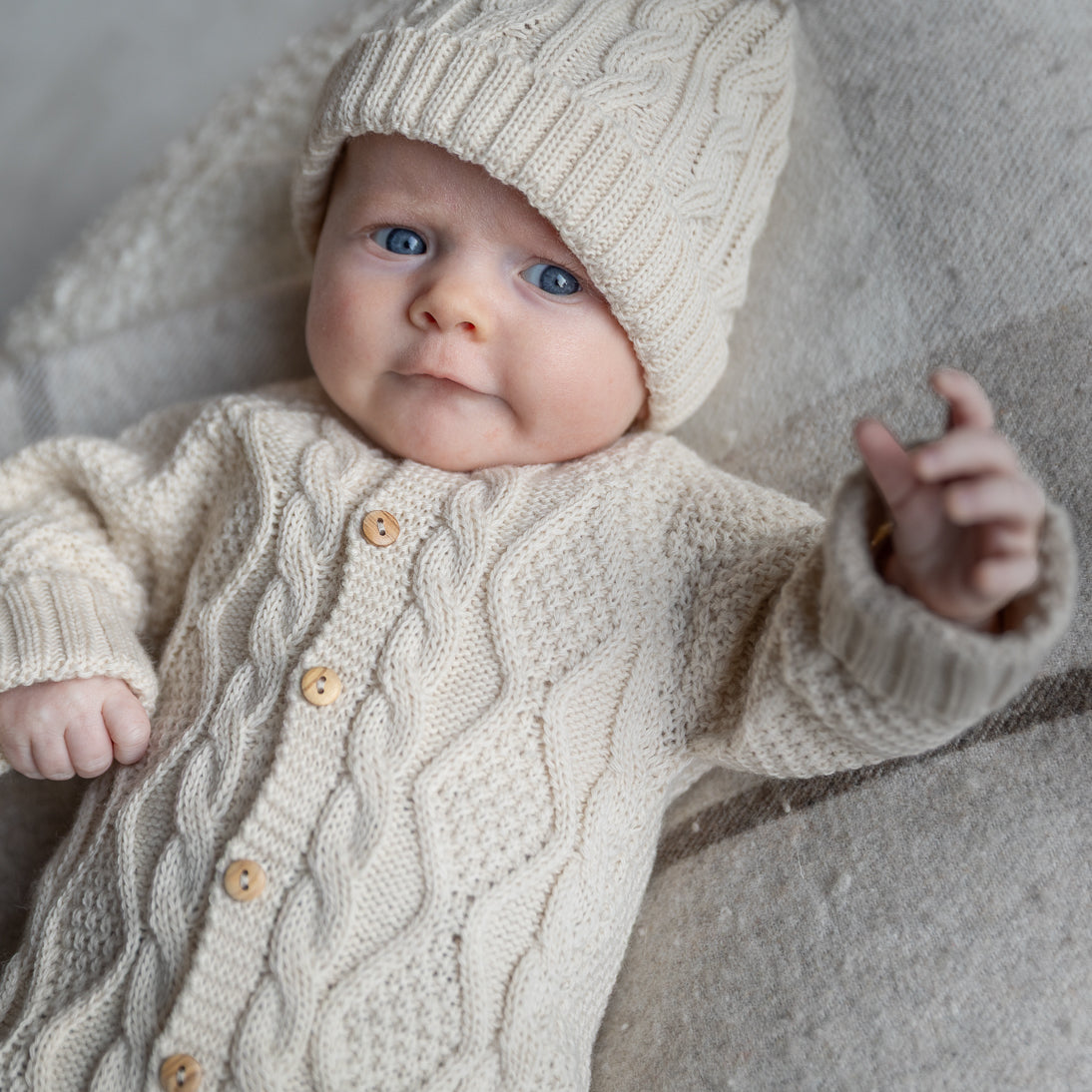 Cable knitted jumpsuit set - beige