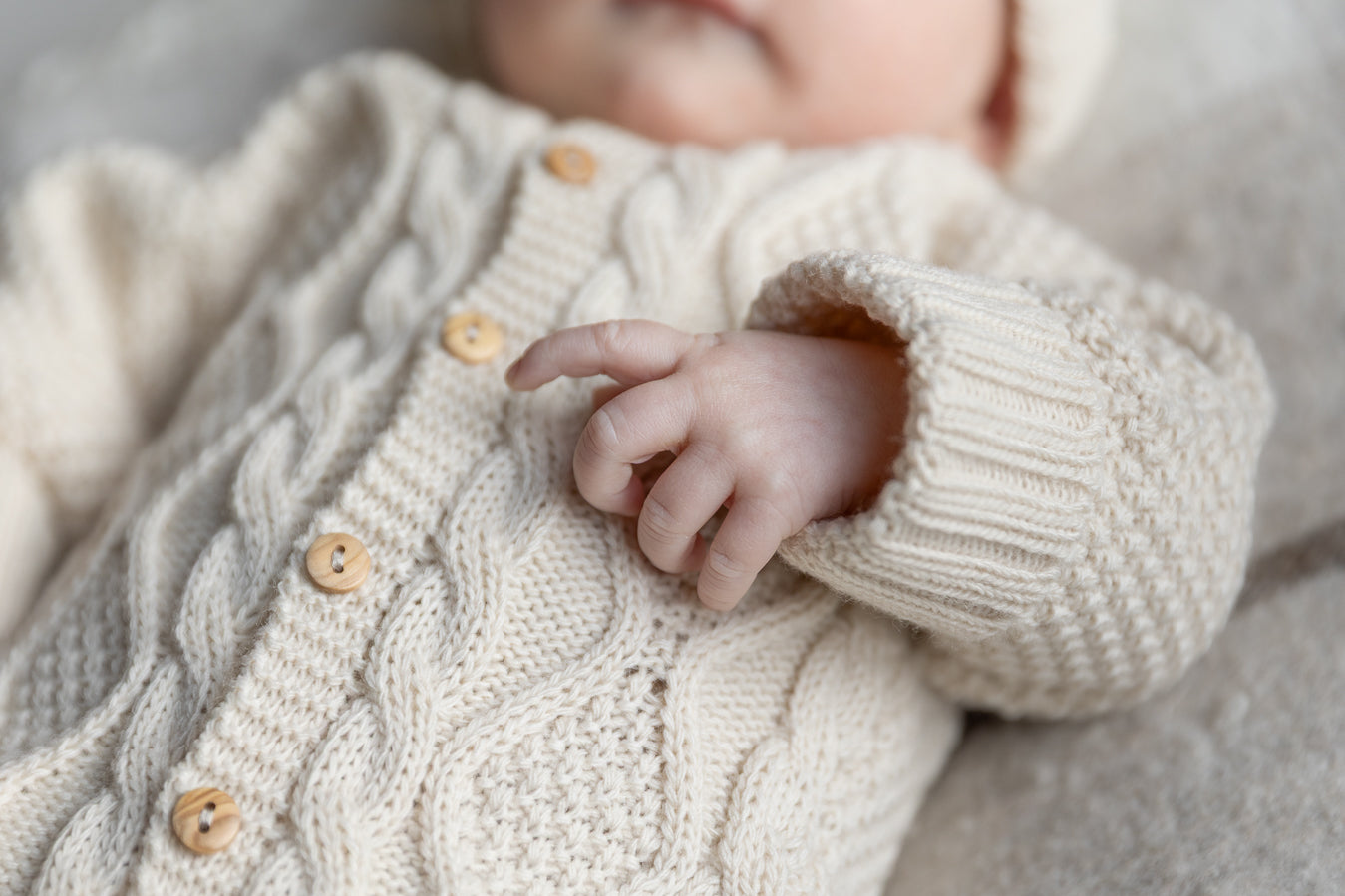 Cable knitted jumpsuit set - beige