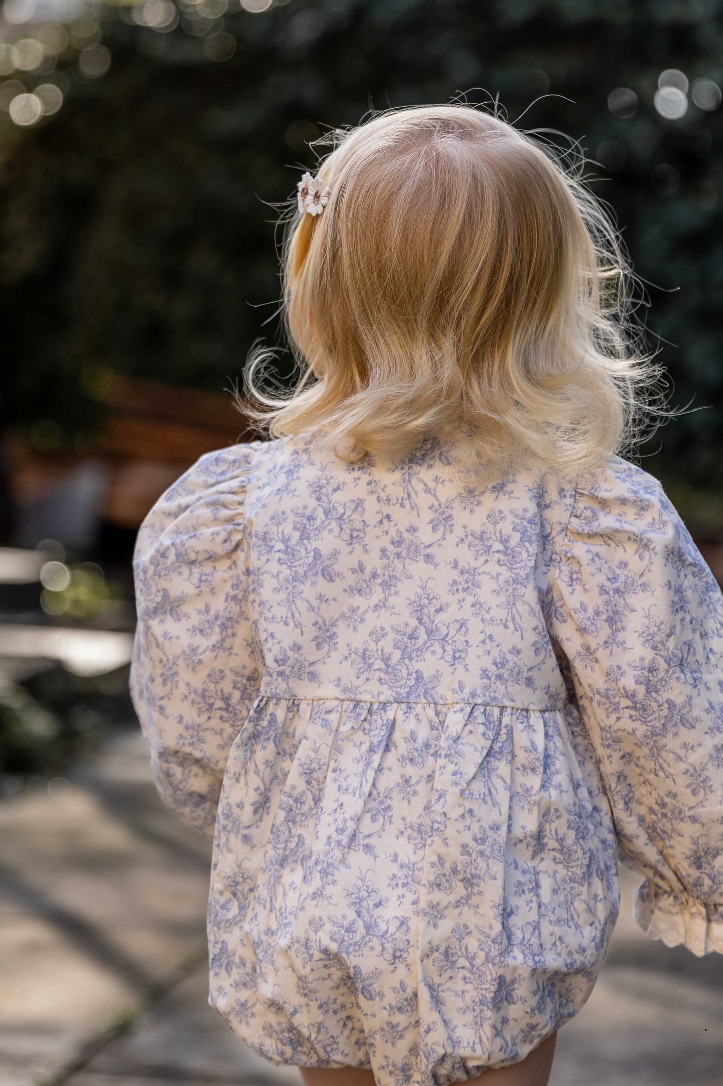 Hazel bodysuit ~ blue flower