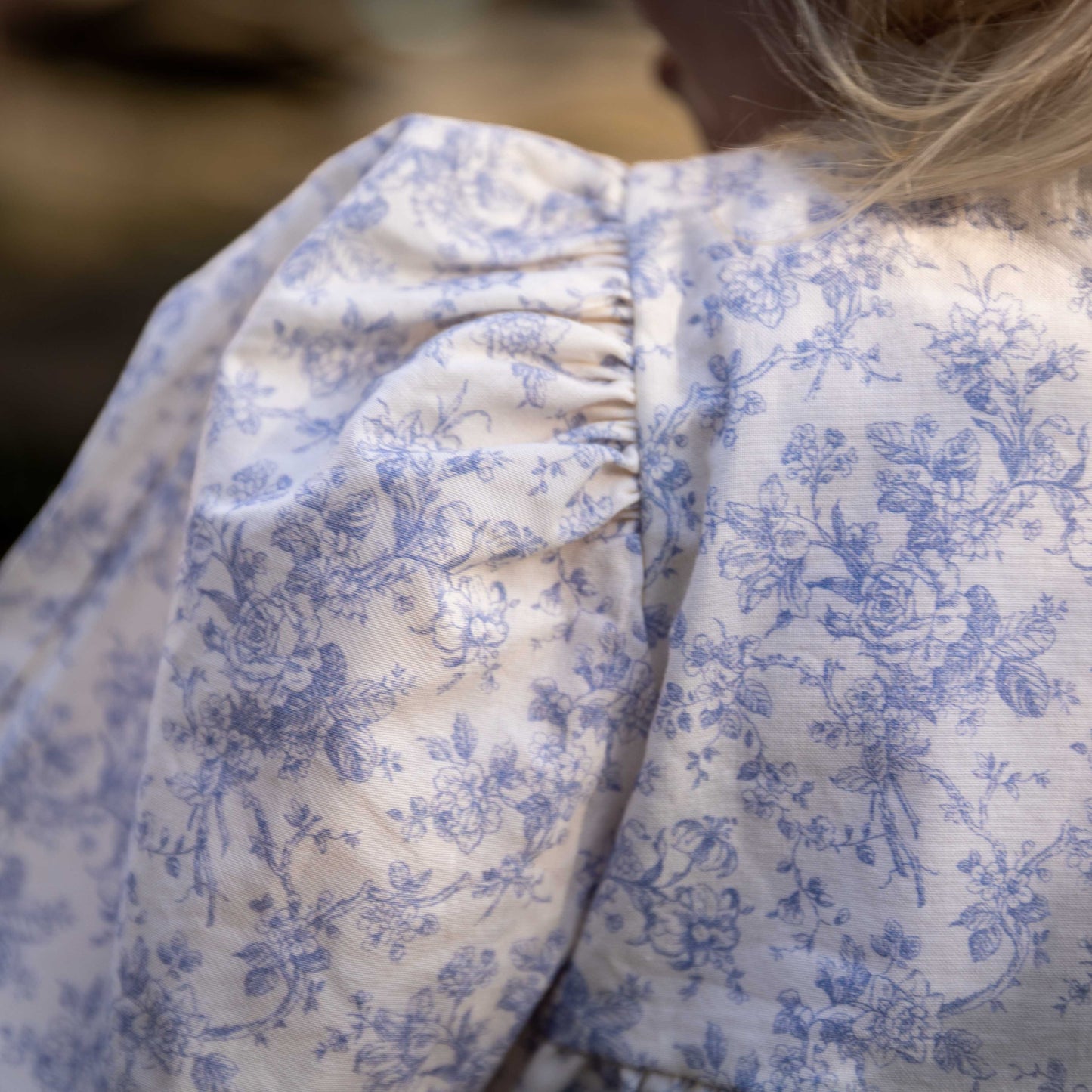 Hazel bodysuit ~ blue flower