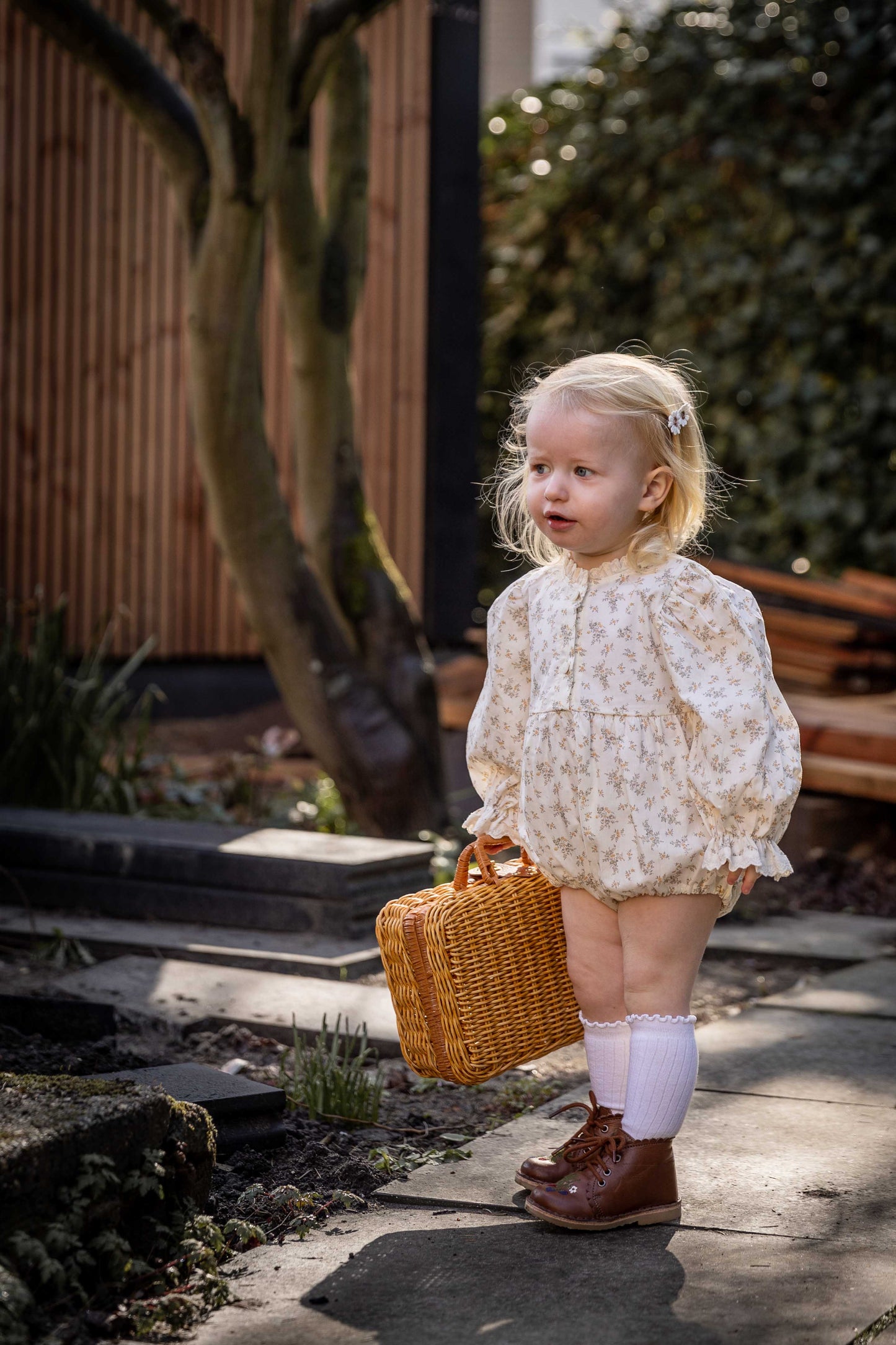 Hazel bodysuit - yellow flower