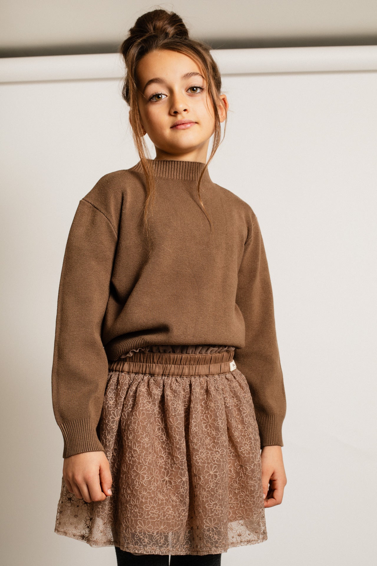 Baje Studio - tule flower skirt Fey - brown cacao