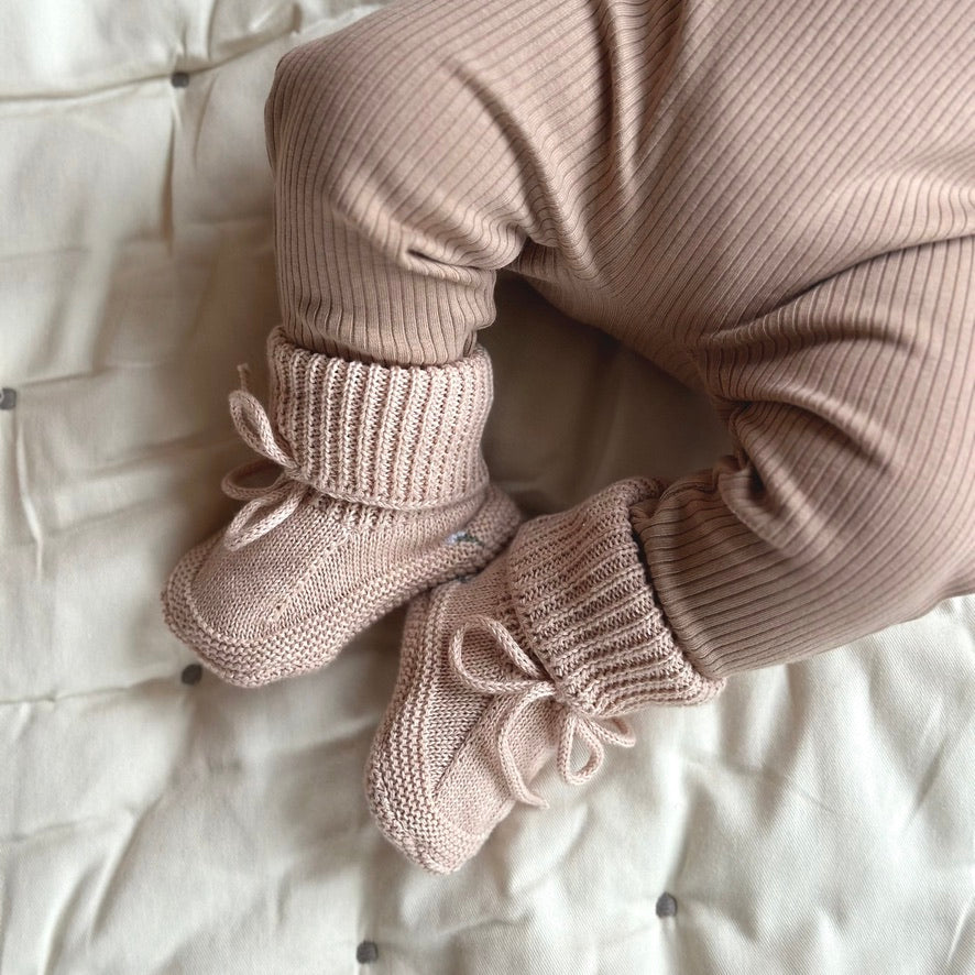 Giftbox baby girl - Flowers on Mellow Rose