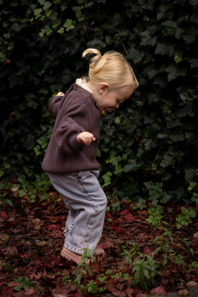 Organic chino jeans with bow - lavender dyed denim