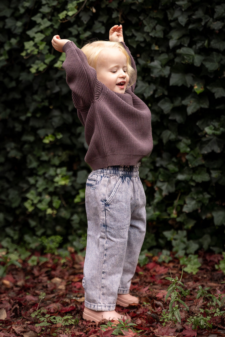 Organic chino jeans with bow - lavender dyed denim