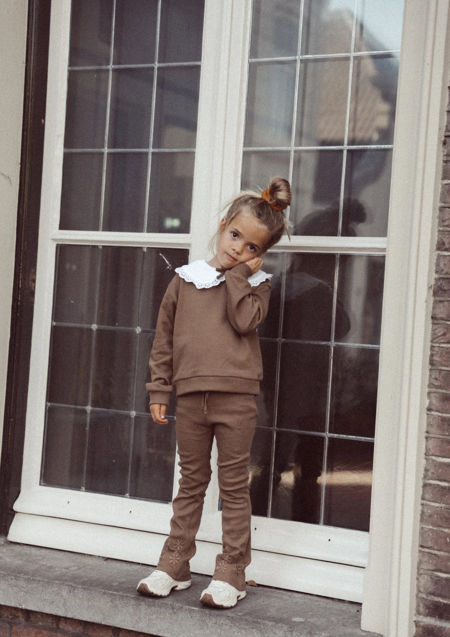 Two You Label - flared legging Lilly embroidery flower - brown