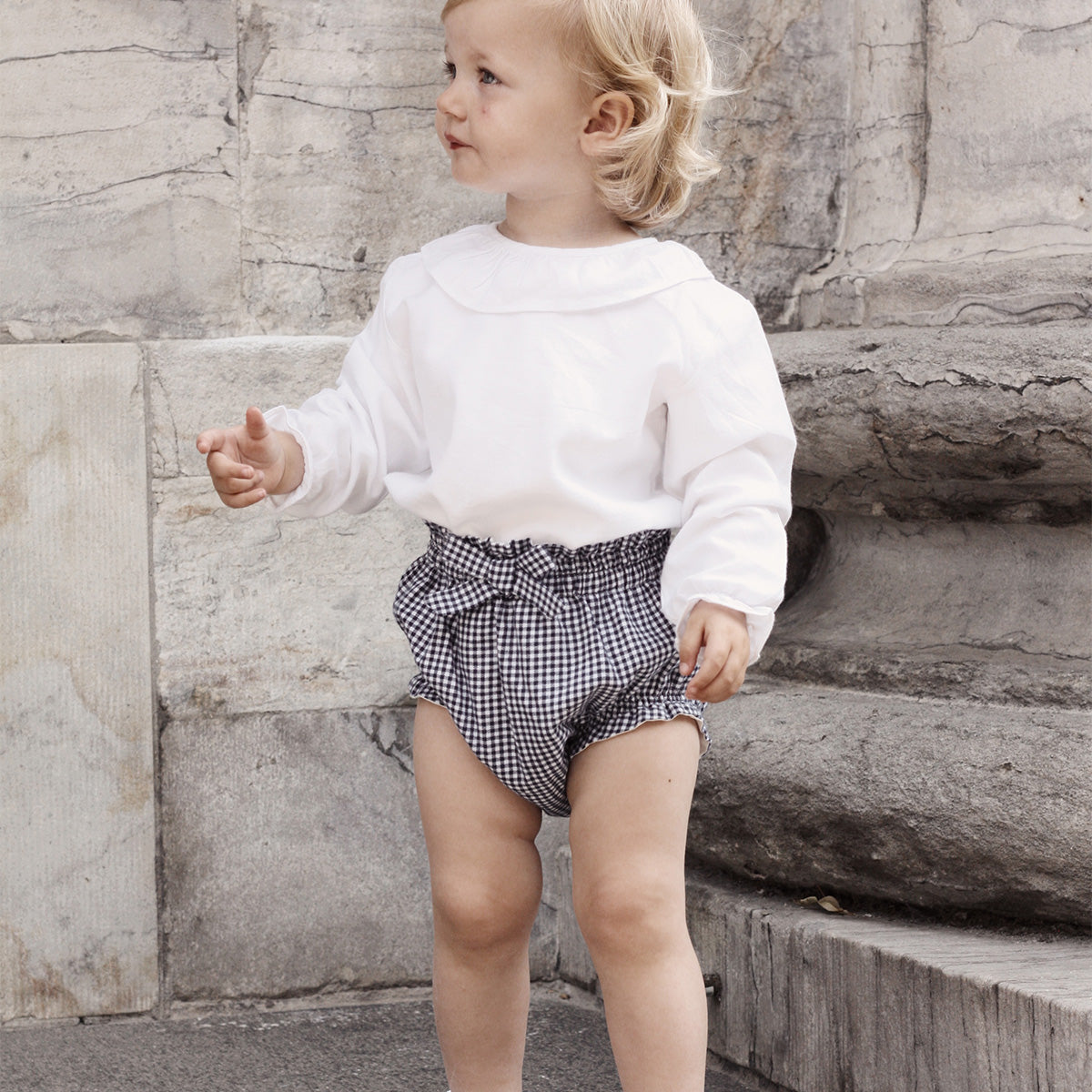 Blouse with frill ~ snow white