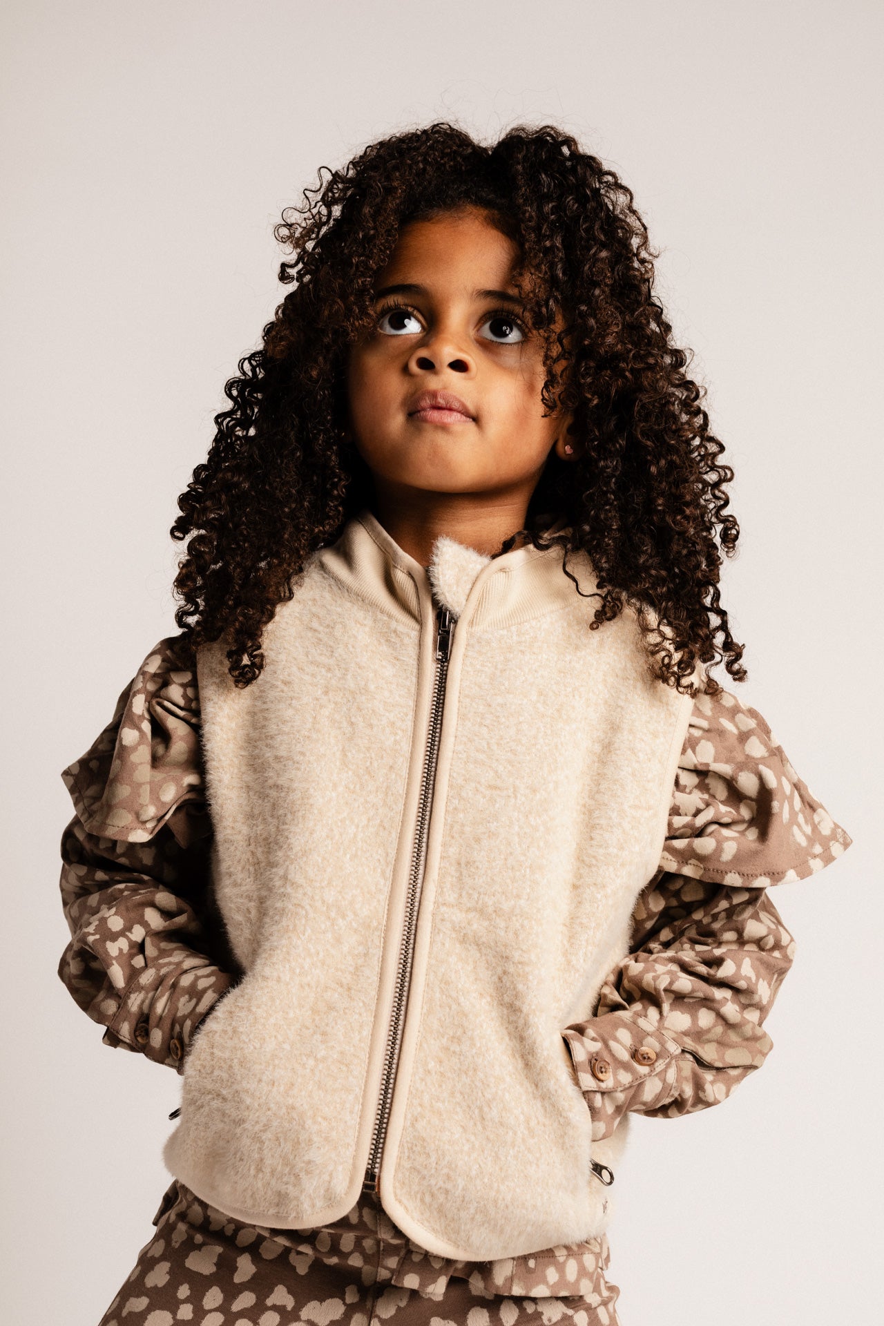 COMING SOON' Baje Studio - bodywarmer Mathod - sand desert