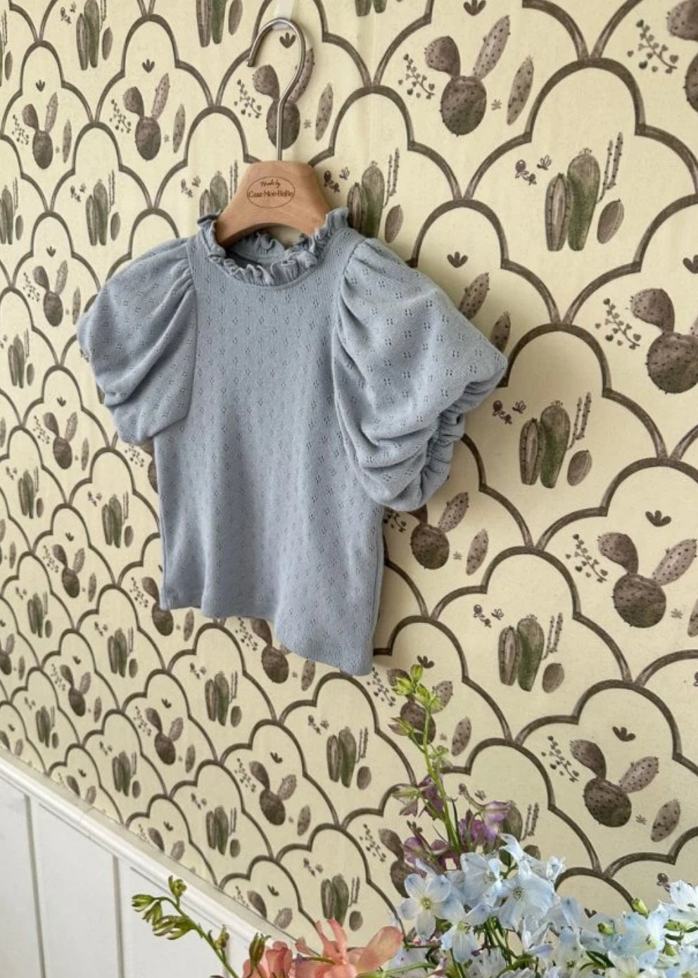 Monbebe - Bullet Eyelet tee - dusty blue