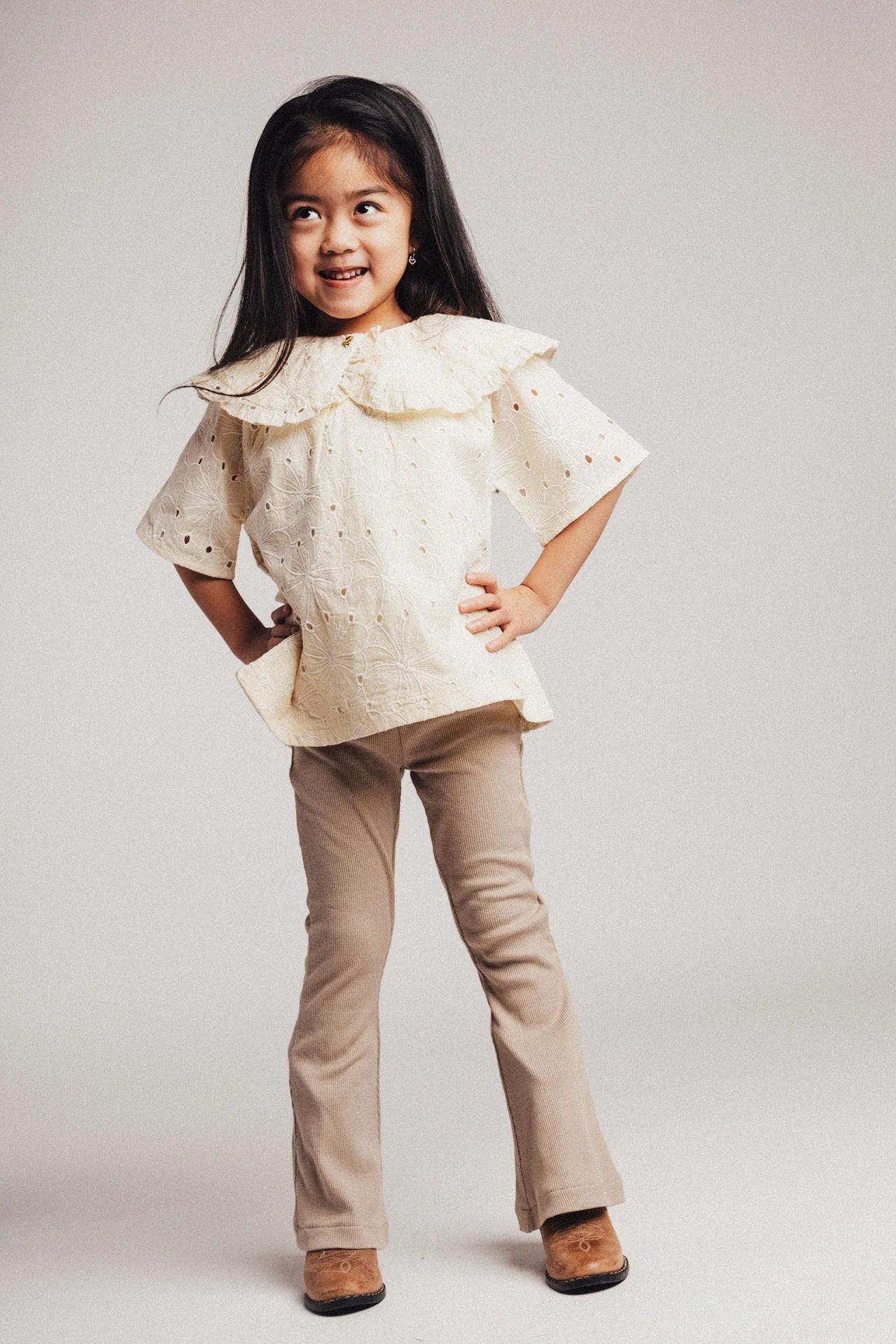 Baje Studio - embroidery blouse Alvora - crėme oat