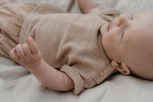 Riffle Amsterdam - T-shirt beige gestreept