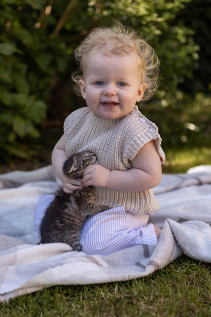Pequeno Tocon - knitted spencer - tan