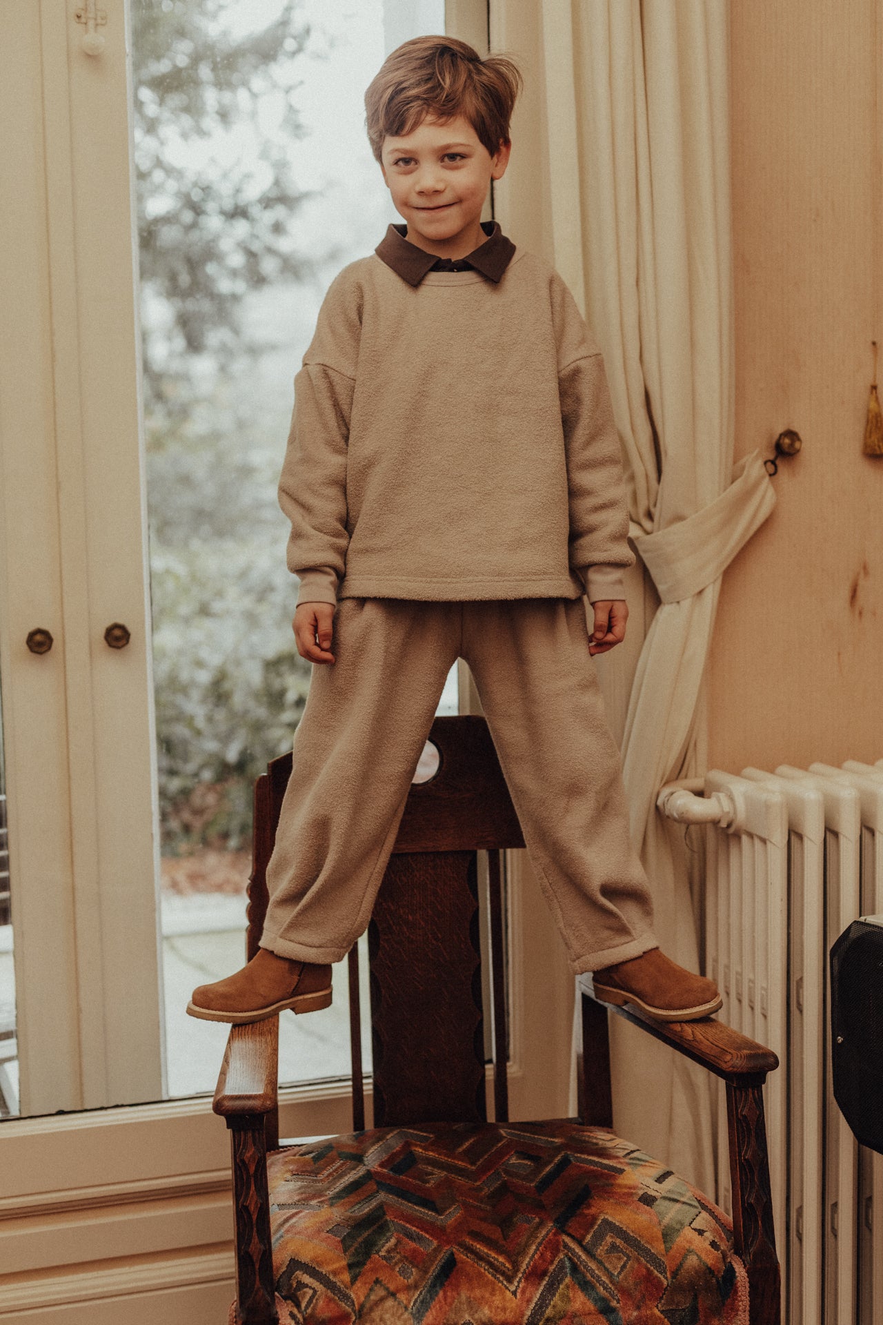 Baje Studio - sweater Yordin - taupe light