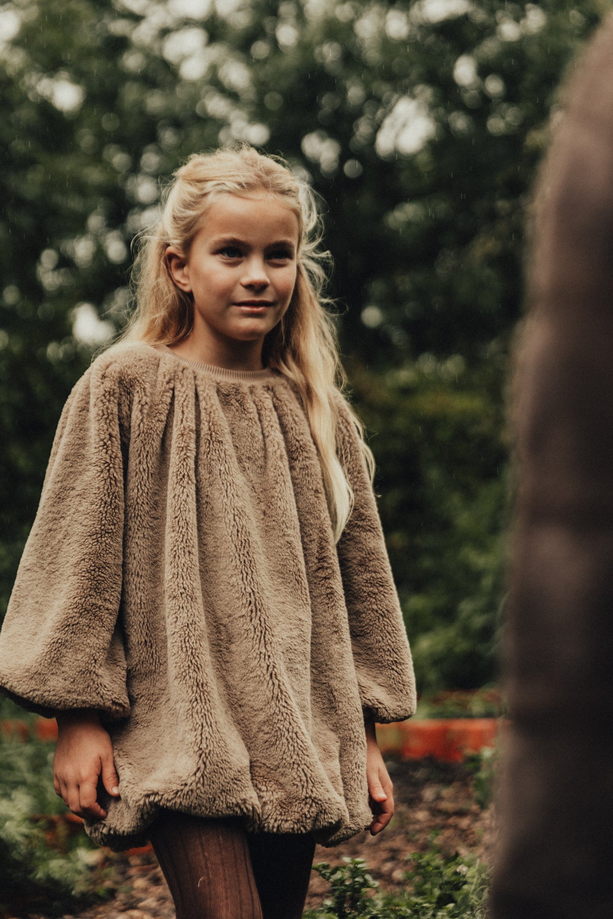 Baje Studio - faux fur dress Bowe - beige