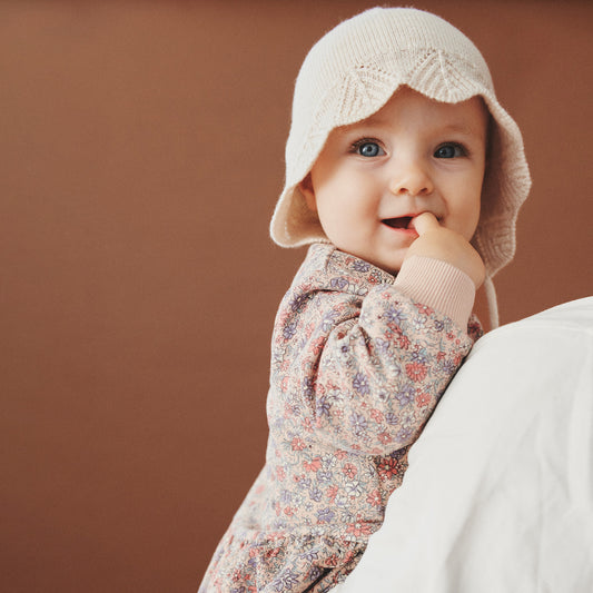 Wheat - merino wool bonnet Amya - offwhite melange