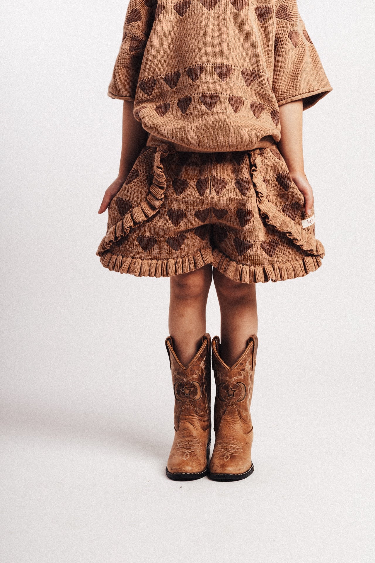 Baje Studio - knit heart shorts Casares - peach almond