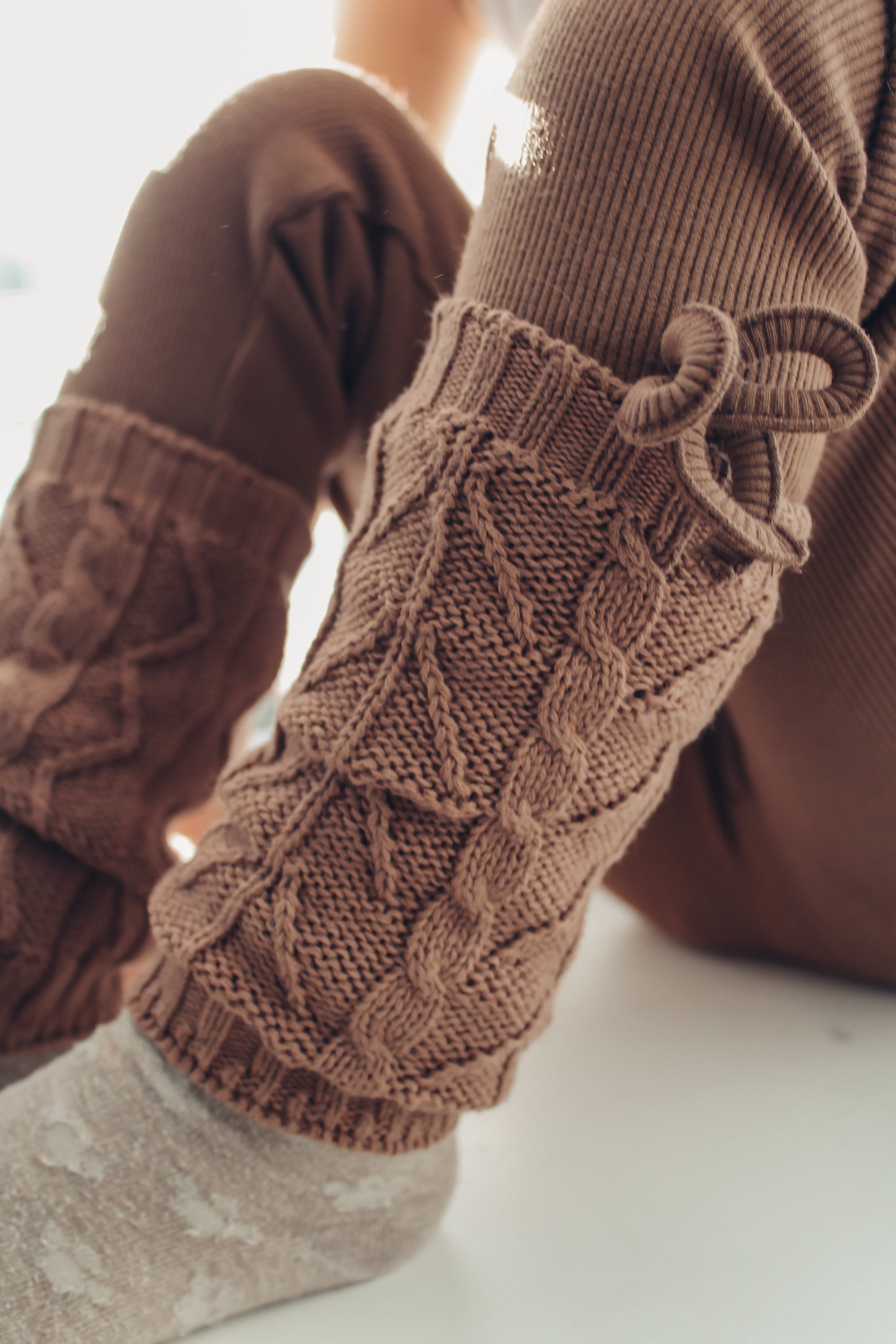 Knitted legwarmer ~ brown rust