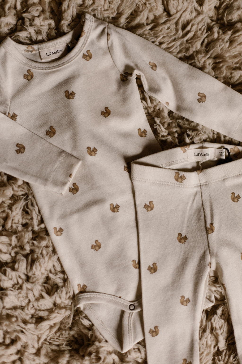 Lil'Atelier - slim fit body squirrel - turtledove