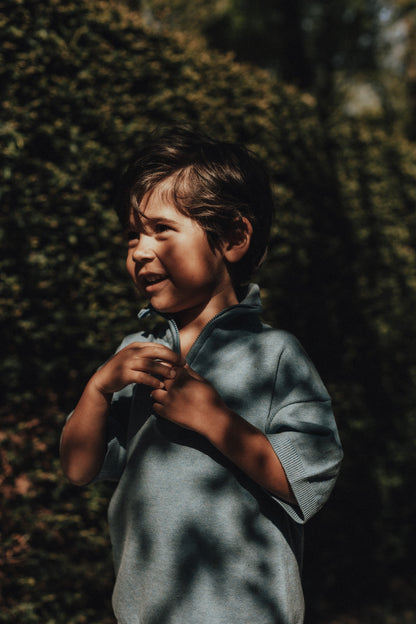 Baje Studio - knitted zipper polo Fayon - blue sea