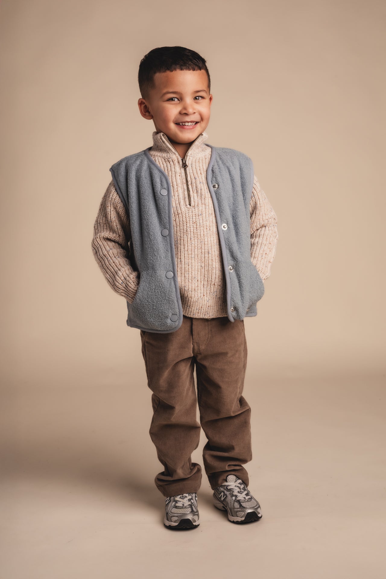 Baje Studio - pants Fos - taupe