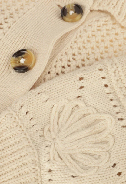 Baje Studio - knitted cardigan Moon shells - crème oat