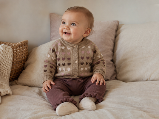 Hust & Claire - hearts cardigan - biscuit
