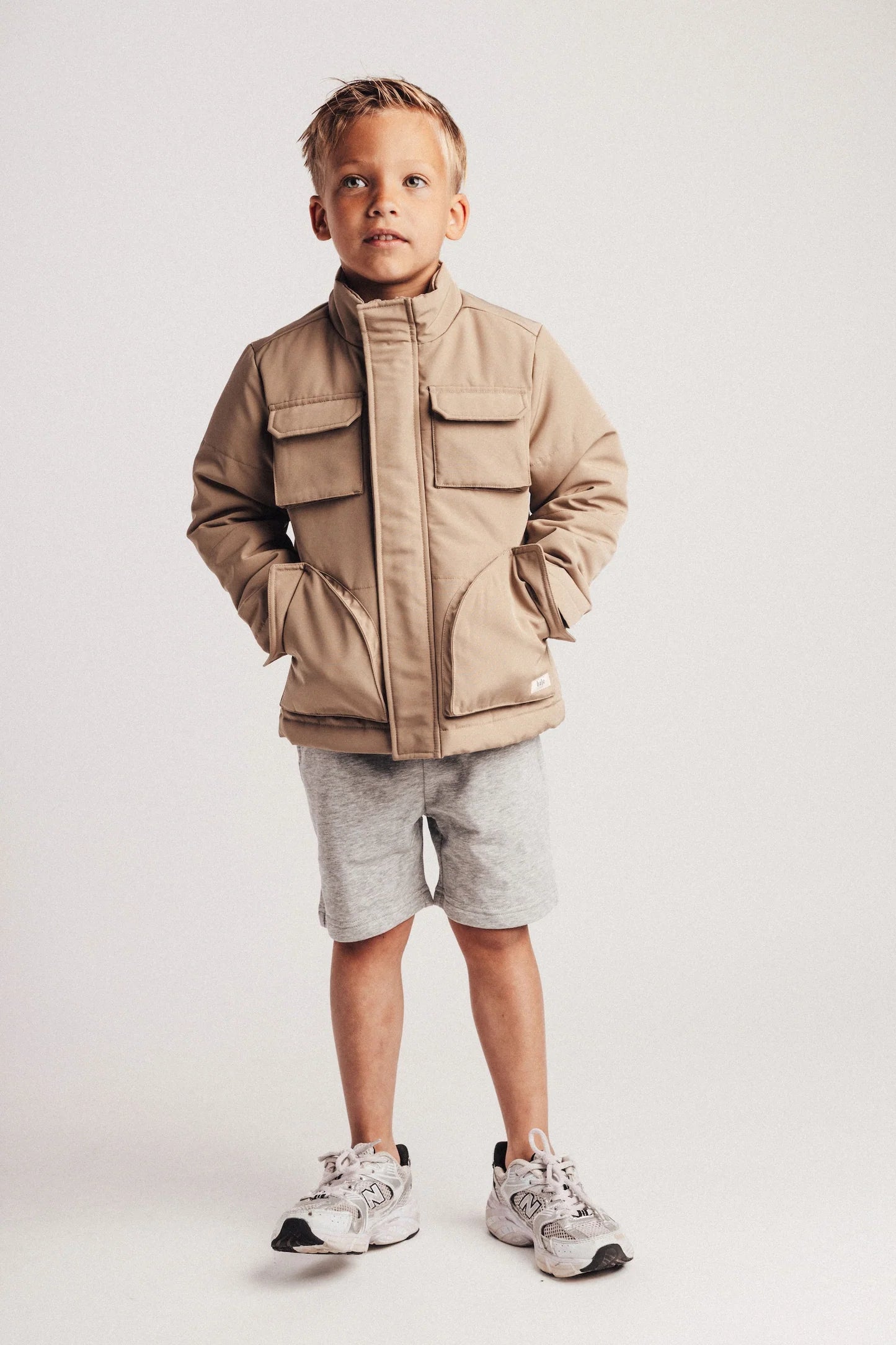 Baje Studio - jacket Siles - taupe cafe