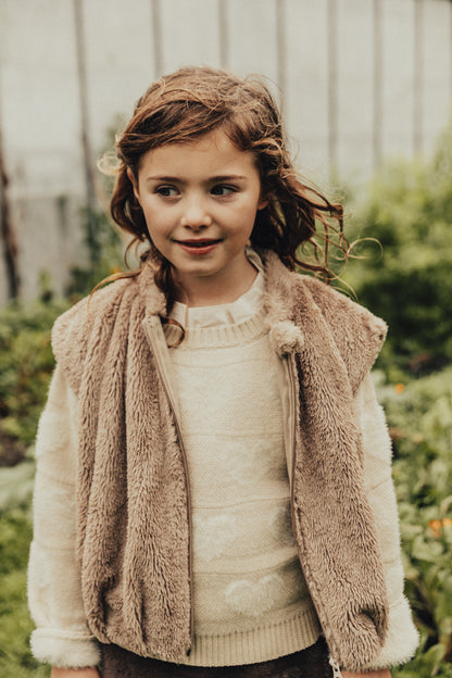 Baje Studio - faux fur gilet Loue - beige