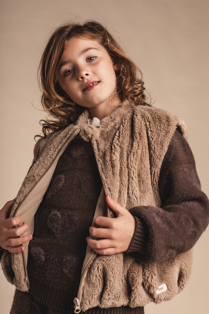 Baje Studio - faux fur gilet Loue - beige
