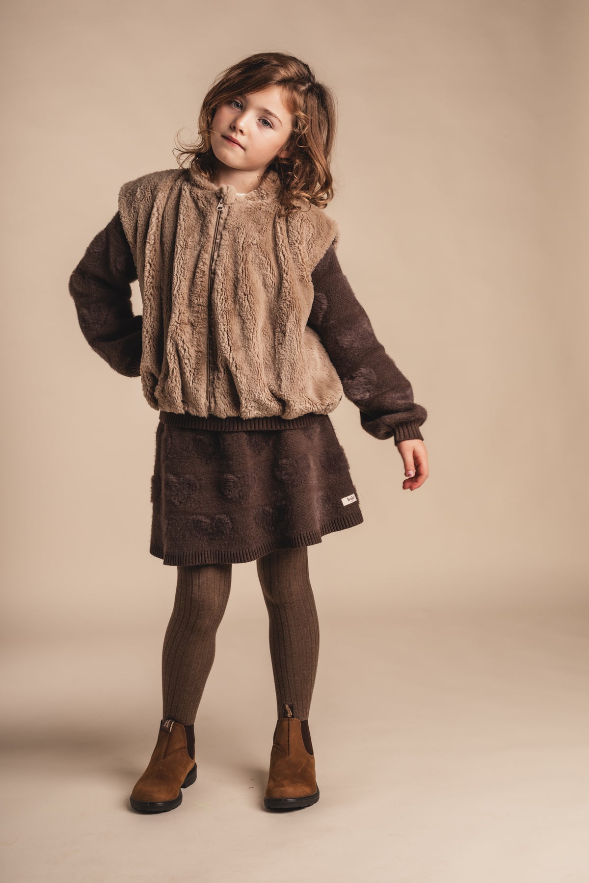Baje Studio - faux fur gilet Loue - beige