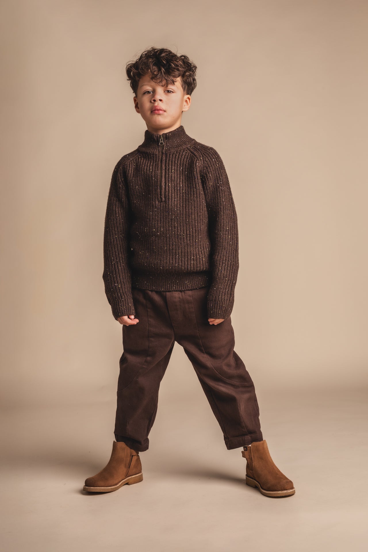 Baje Studio - pants Maeze - brown choco