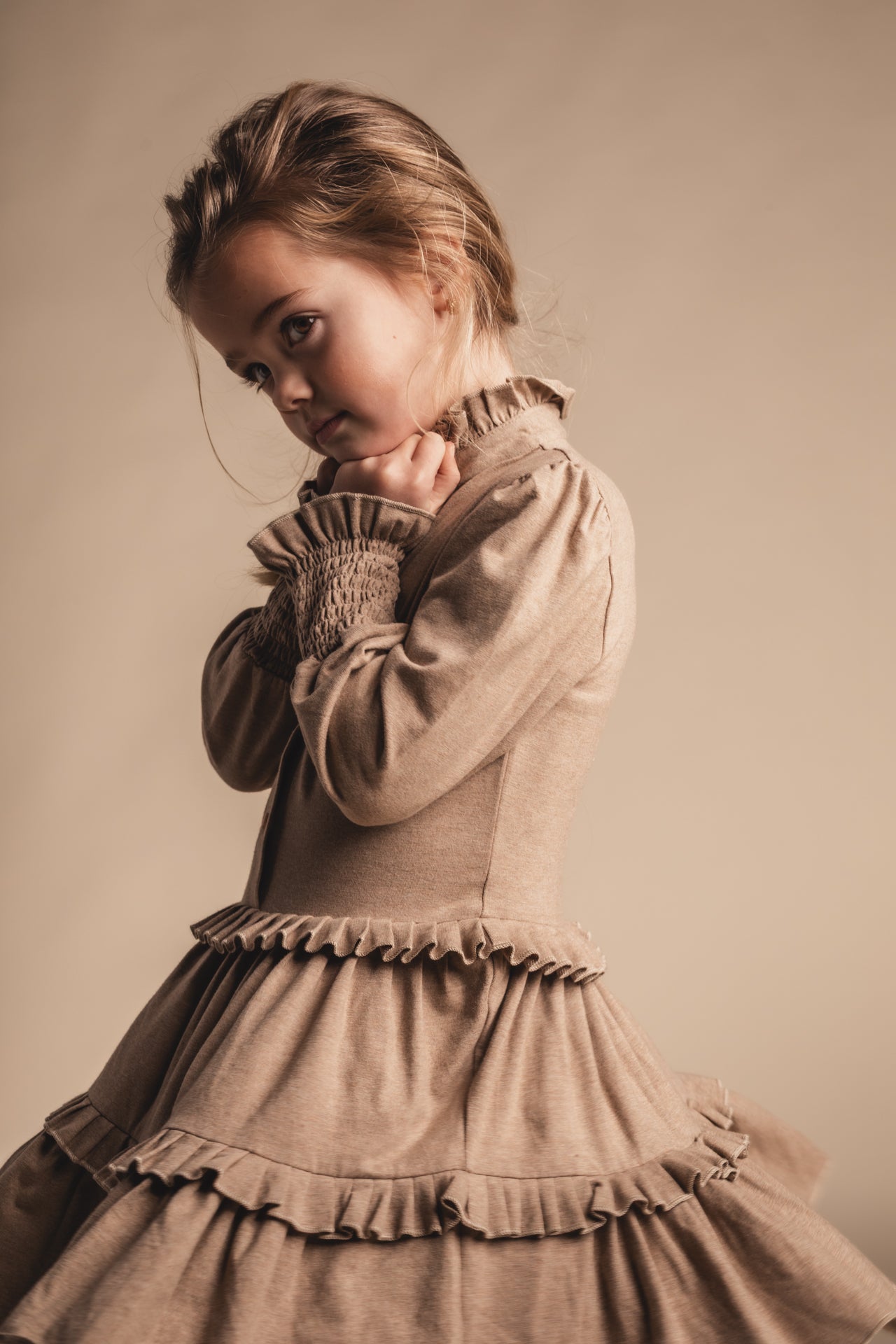 PRE ORDER - Baje Studio - dress Moule - taupe light