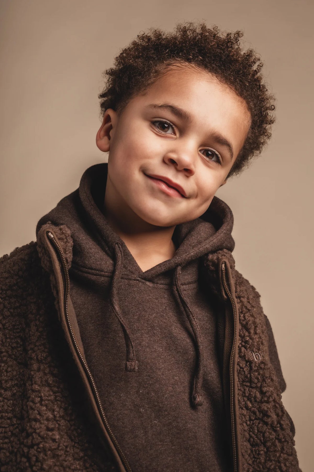 Baje Studio - teddy gilet Myso - brown choco