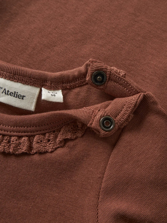 Lil'Atelier - slim fit body - maple syrup