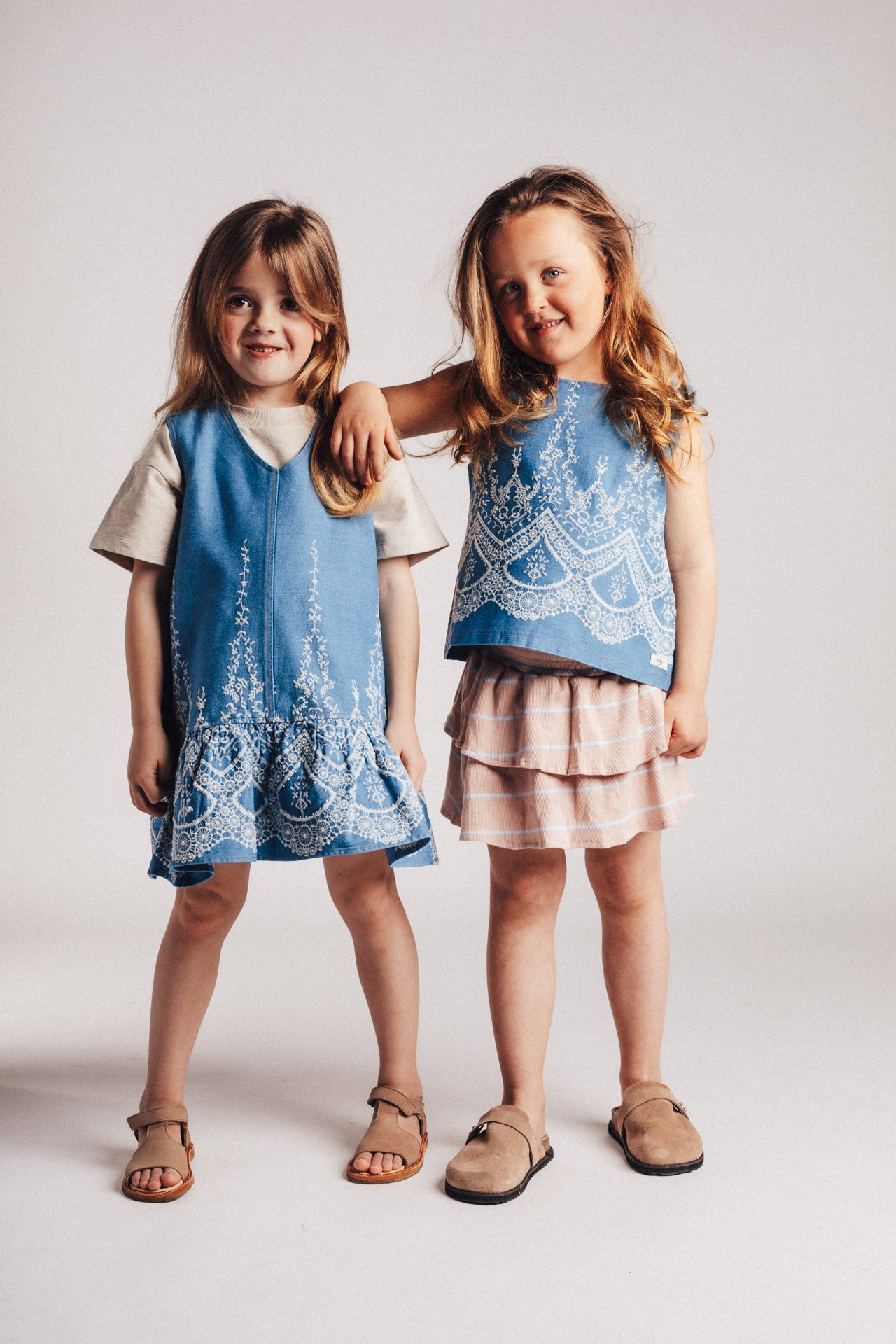 Baje Studio - dress Saartje - denim blue